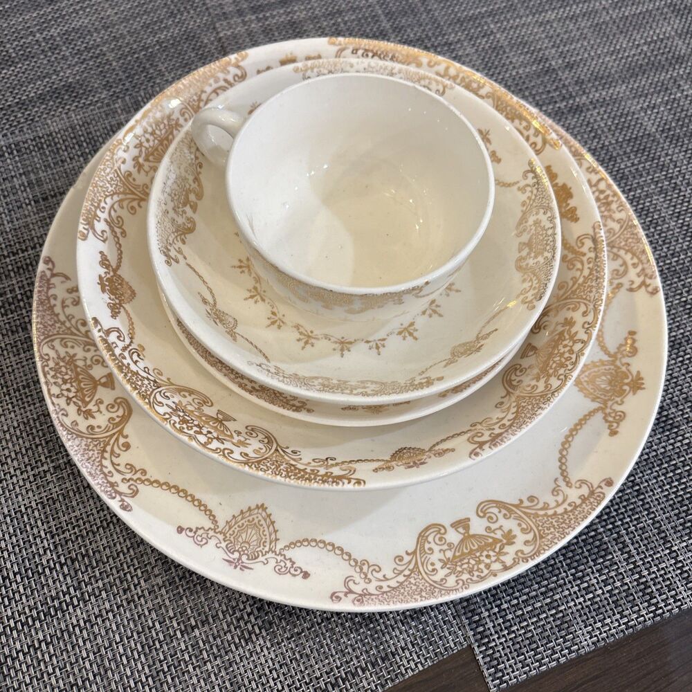 6 Pc Dish Setting Golden Beauty Set By Stetson With 22k Gold Trim Vintage. READ